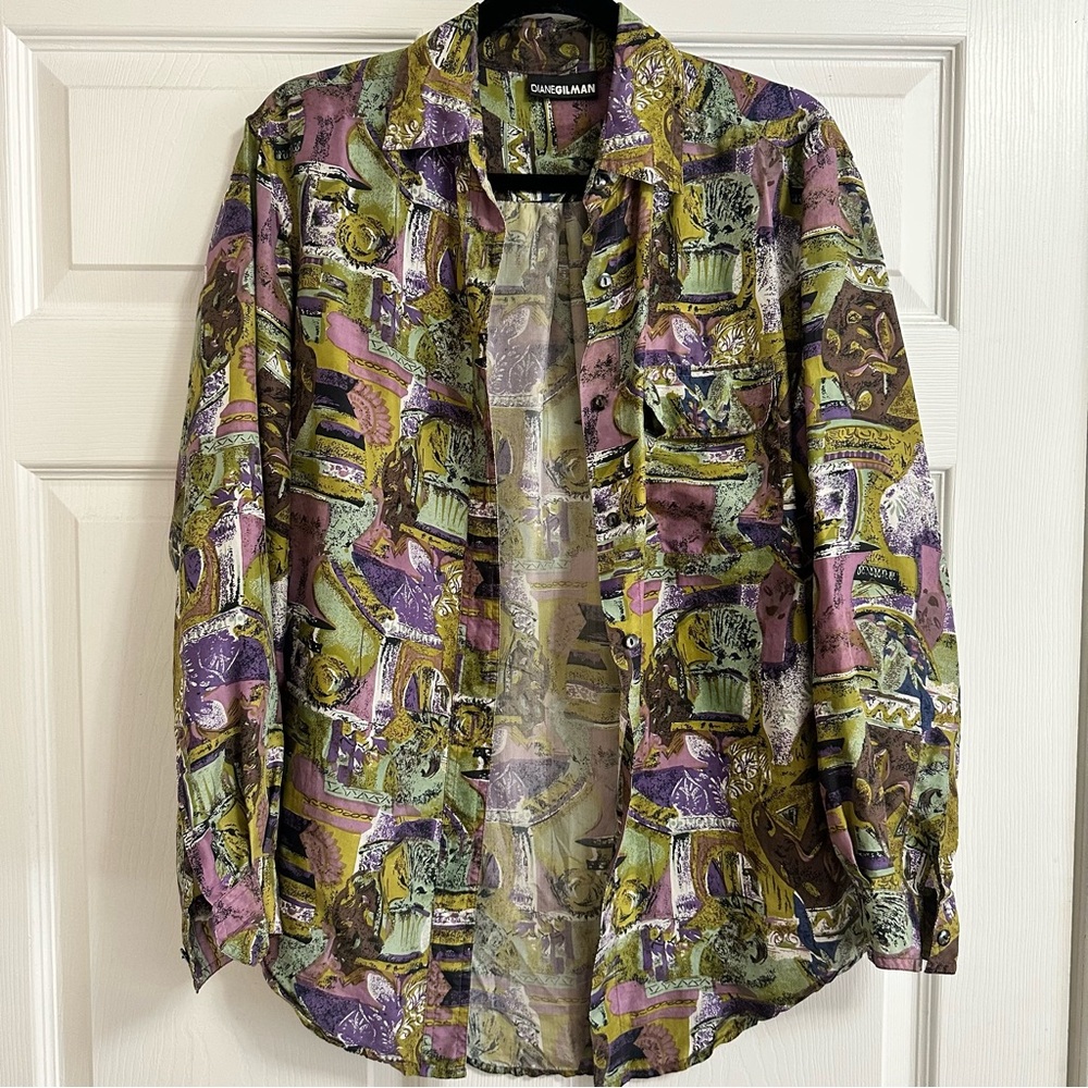 Beautiful rare Vintage Diane Gilman 100% silk button down